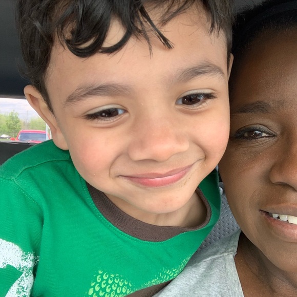 Meet your Posher, Anita - Picture 1 of 1